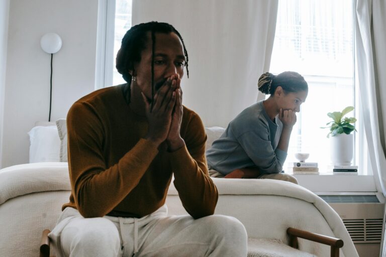 When Emotionally Absent Parenting Shows Up in Adult Attachment Patterns